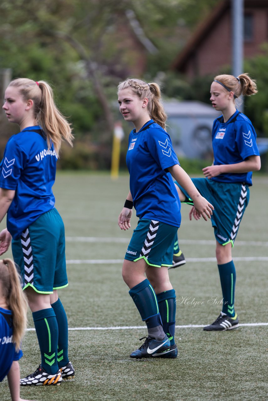 Bild 72 - B-Juniorinnen Pokalfinale VfL Oldesloe - Holstein Kiel : Ergebnis: 0:6